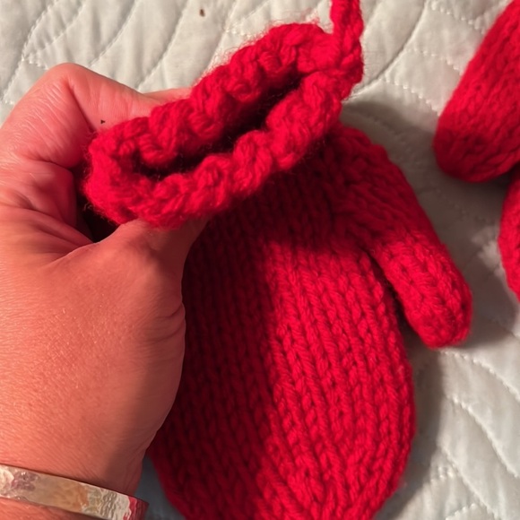 Handmade Knit Mittens with String - Picture 7 of 8